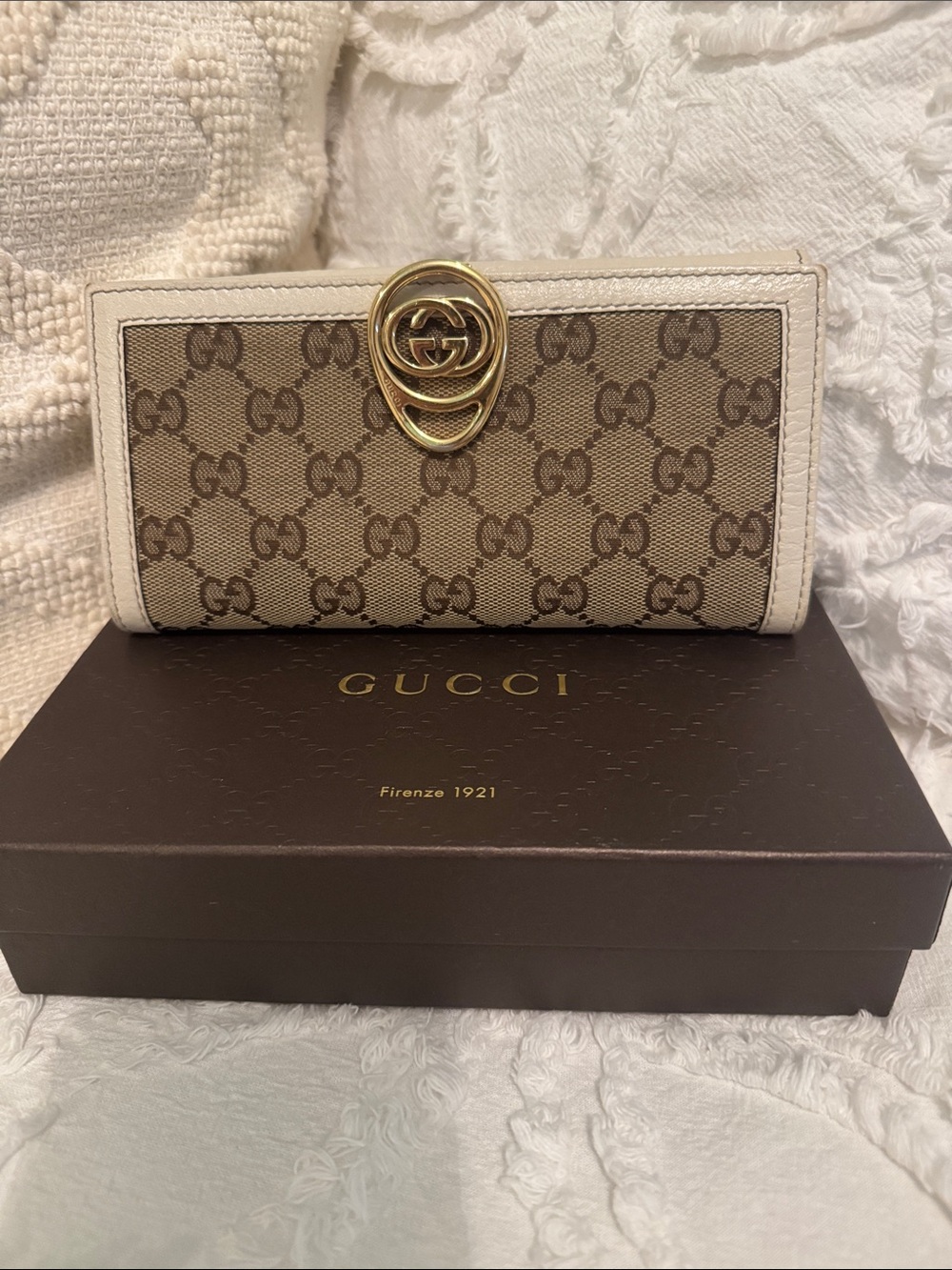 Gucci Beige GG Supreme Continental Wallet with White Trim and Gold Hardware